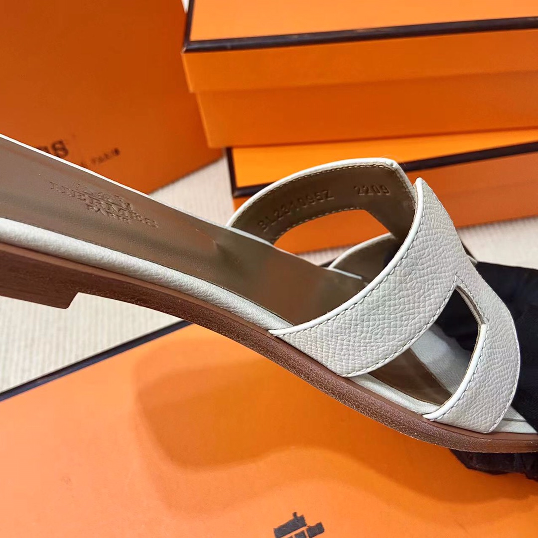 에르메스 올수공 오란 슬리퍼 샌들 앱송 92